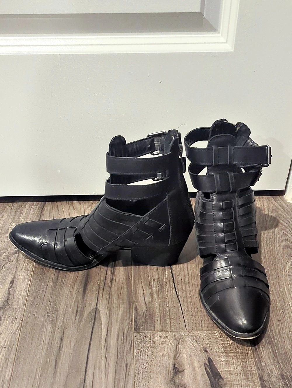 Chinese Laundry Black Strappy Ankle Boots US 6
